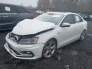 ✅ 2017 Volkswagen Jetta GLI • VIN: 3VW4T7AJ9HM335417 • Lot: 43665323. Wystawiony na IAAI z przebiegiem 117 146 mil. Bezpłatny archiwum sprzedaży aukcyjnych z USA i szczegółowy raport historii pojazdu na DreamBid. Zdjęcie 2.