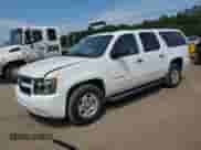 2010 Chevrolet Suburban LT z VIN 1GNUKJE35AR139405, wystawiony jako Copart lot #80348595 z przebiegiem 183 310 mil mil oraz Czysty tytuł • Clean title. Historia ofert i sprzedaży dostępna na DreamBid. Obrazek 1.