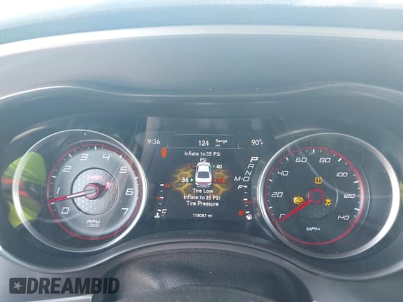 ✅ 2019 Dodge Charger SXT • VIN: 2C3CDXBG7KH695276 • Лот: 42798945. Опубликован ранее на IAAI с пробегом 118 087 миль. Бесплатный доступ к архиву аукционных продаж из США и подробный отчёт об истории автомобиля на DreamBid. Изображение 7.