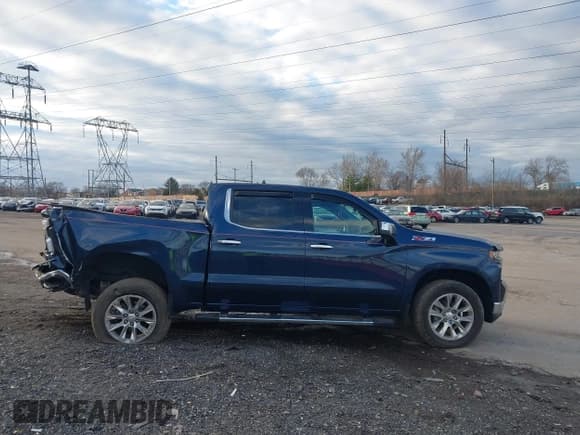✅ 2019 Chevrolet Silverado 1500 LTZ • VIN: 3GCUYGED4KG159973 • Lot: 41210958. Wystawiony na IAAI z przebiegiem 32 046 mil. Bezpłatny archiwum sprzedaży aukcyjnych z USA i szczegółowy raport historii pojazdu na DreamBid. Zdjęcie 13.