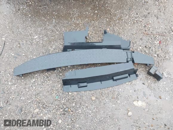 ✅ 2013 Nissan Versa S • VIN: 3N1CN7AP4DL853743 • Lot: 43256943. Listed on IAAI with 96,595 mi. Free auction sales archive from the USA and detailed vehicle history report at DreamBid. Image 18.