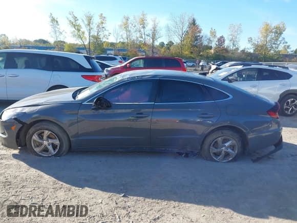 ✅ 2022 Hyundai Sonata SE • VIN: 5NPEG4JA9NH141076 • Lot: 43418491. Listed on IAAI with 42,992 mi. Free auction sales archive from the USA and detailed vehicle history report at DreamBid. Image 14.