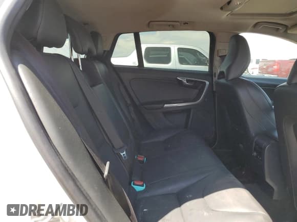 ✅ 2016 Volvo V60 T5 Platinum • VIN: YV4612HM5G1019607 • Лот: 61407053. Опубликован ранее на Copart с пробегом 78 307 миль. Бесплатный доступ к архиву аукционных продаж из США и подробный отчёт об истории автомобиля на DreamBid. Изображение 10.