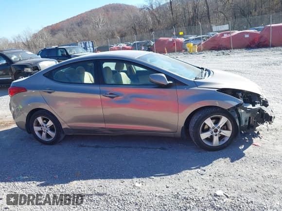 ✅ 2013 Hyundai Elantra GLS • VIN: 5NPDH4AE8DH305122 • Lot: 43686190. Listed on IAAI with 93,606 mi. Free auction sales archive from the USA and detailed vehicle history report at DreamBid. Image 13.
