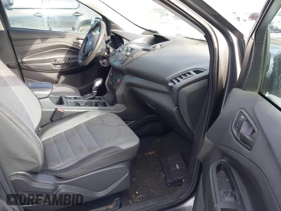 ✅ 2017 Ford Escape S • VIN: 1FMCU0F79HUC51220 • Lot: 43870711. Listed on IAAI with 197,159 mi. Free auction sales archive from the USA and detailed vehicle history report at DreamBid. Image 5.