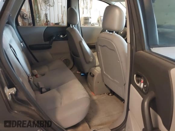 ✅ 2004 Saturn VUE • VIN: 5GZCZ23D44S850560 • Lot: 41902473. Wystawiony na IAAI z przebiegiem 145 251 mil. Bezpłatny archiwum sprzedaży aukcyjnych z USA i szczegółowy raport historii pojazdu na DreamBid. Zdjęcie 8.