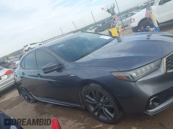 ✅ 2018 Acura TLX w/A-SPEC Pkg • VIN: 19UUB3F63JA001567 • Лот: 43311088. Опубликован ранее на IAAI с пробегом 93 840 миль. Бесплатный доступ к архиву аукционных продаж из США и подробный отчёт об истории автомобиля на DreamBid. Изображение 14.