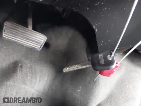 ✅ 2017 GMC Sierra 1500 SLE • VIN: 3GTP1MEC0HG230277 • Lot: 41997297. Listed on IAAI with Not provided. Free auction sales archive from the USA and detailed vehicle history report at DreamBid. Image 11.