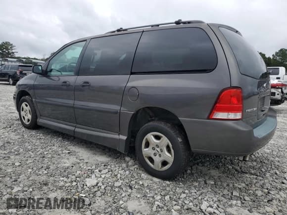 ✅ 2005 Ford Freestar SE • VIN: 2FMZA51615BA50198 • Лот: 85127715. Опубликован ранее на Copart с пробегом 98 623 миль. Бесплатный доступ к архиву аукционных продаж из США и подробный отчёт об истории автомобиля на DreamBid. Изображение 2.