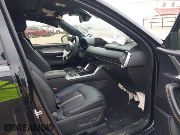 ✅ 2025 Mazda CX-90 Premium Plus Package • VIN: JM3KKEHD7S1229044 • Lot: 42598466. Wystawiony na IAAI z przebiegiem 7 918 mil. Bezpłatny archiwum sprzedaży aukcyjnych z USA i szczegółowy raport historii pojazdu na DreamBid. Zdjęcie 5.