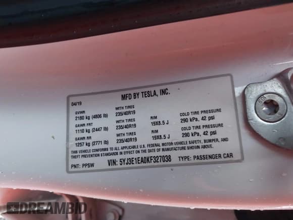 ✅ 2019 Tesla Model 3 Mid Range • VIN: 5YJ3E1EA0KF327038 • Лот: 43577064. Опубликован ранее на IAAI с пробегом 80 169 миль. Бесплатный доступ к архиву аукционных продаж из США и подробный отчёт об истории автомобиля на DreamBid. Изображение 9.