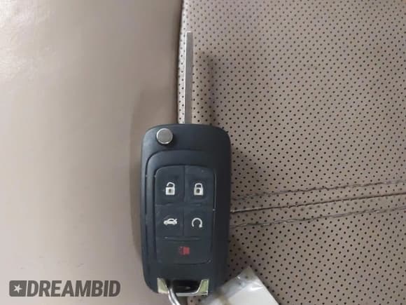 ✅ 2012 Buick LaCrosse Premium 2 • VIN: 1G4GF5E31CF222640 • Lot: 41817501. Wystawiony na IAAI z przebiegiem 132 969 mil. Bezpłatny archiwum sprzedaży aukcyjnych z USA i szczegółowy raport historii pojazdu na DreamBid. Zdjęcie 11.