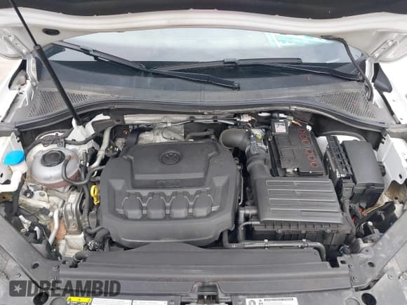 ✅ 2018 Volkswagen Tiguan SEL • VIN: 3VV2B7AX5JM164450 • Lot: 42191718. Wystawiony na IAAI z przebiegiem 68 556 mil. Bezpłatny archiwum sprzedaży aukcyjnych z USA i szczegółowy raport historii pojazdu na DreamBid. Zdjęcie 10.