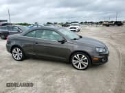 ✅ 2013 Volkswagen Eos Lux • VIN: WVWFW8AH1DV002814 • Лот: 75426404. Опубликован ранее на Copart с пробегом 60 656 миль. Бесплатный доступ к архиву аукционных продаж из США и подробный отчёт об истории автомобиля на DreamBid. Изображение 11.