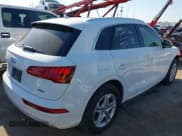 ✅ 2019 Audi Q5 Premium • VIN: WA1ANAFYXK2068008 • Лот: 42890299. Опубликован ранее на IAAI с пробегом 172 907 миль. Бесплатный доступ к архиву аукционных продаж из США и подробный отчёт об истории автомобиля на DreamBid. Изображение 4.