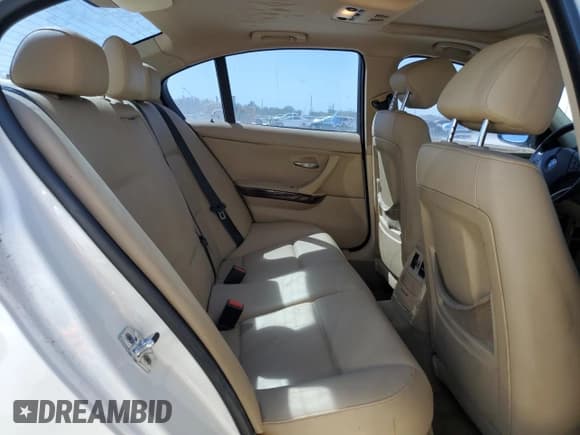 ✅ 2007 BMW 3 Series 328i • VIN: WBAVA33557KX81704 • Lot: 48431905. Listed on Copart with 158,306 mi. Free auction sales archive from the USA and detailed vehicle history report at DreamBid. Image 10.