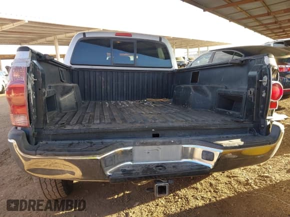 ✅ 2005 Toyota Tacoma • VIN: 3TMMU52N85M001509 • Lot: 41344360. Listed on IAAI with 174,801 mi. Free auction sales archive from the USA and detailed vehicle history report at DreamBid. Image 17.