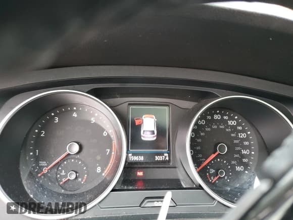 ✅ 2018 Volkswagen Tiguan SEL • VIN: 3VV3B7AX6JM202210 • Lot: 54373505. Wystawiony na Copart z przebiegiem 159 638 mil. Bezpłatny archiwum sprzedaży aukcyjnych z USA i szczegółowy raport historii pojazdu na DreamBid. Zdjęcie 9.