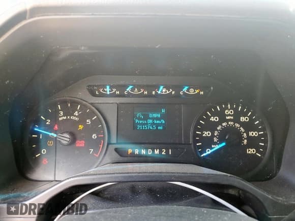 ✅ 2016 Ford F-150 XL • VIN: 1FTNF1CG0GKD81110 • Lot: 57208315. Listed on Copart with 211,574 mi. Free auction sales archive from the USA and detailed vehicle history report at DreamBid. Image 9.