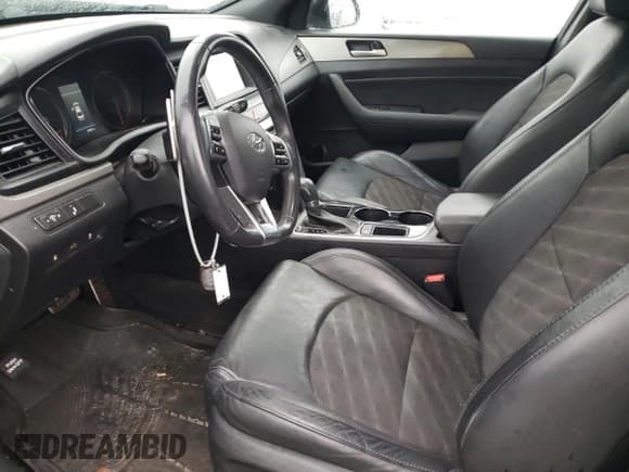 ✅ 2018 Hyundai Sonata Limited • VIN: 5NPE34AF2JH684254 • Lot: 36032563. Listed on Copart with 29,451 mi. Free auction sales archive from the USA and detailed vehicle history report at DreamBid. Image 7.