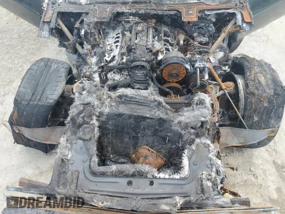 1994 Chevrolet Corvette с VIN 1G1YY22P4R5100564, выставлен на аукционе Copart как лот 72007464 с пробегом Не указан миль и Списание • Salvage title. История ставок и продаж доступна на DreamBid. Изображение 11.