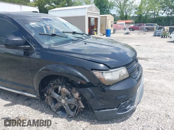 ✅ 2015 Dodge Journey Crossroad • VIN: 3C4PDCGB1FT505861 • Lot: 42183727. Listed on IAAI with 57,017 mi. Free auction sales archive from the USA and detailed vehicle history report at DreamBid. Image 6.