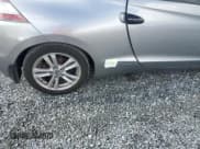 ✅ 2011 Honda CR-Z • VIN: JHMZF1D47BS003640 • Lot: 80452774. Wystawiony na Copart z przebiegiem 109 740 mil. Bezpłatny archiwum sprzedaży aukcyjnych z USA i szczegółowy raport historii pojazdu na DreamBid. Zdjęcie 12.