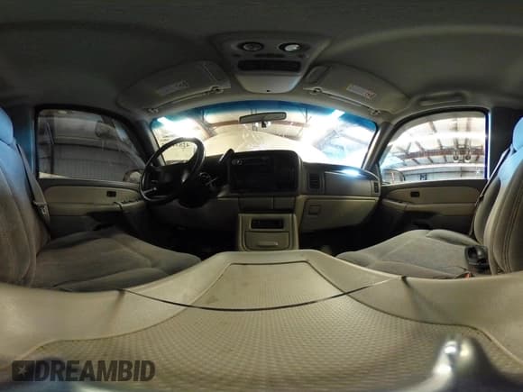 ✅ 2000 Chevrolet Suburban LS • VIN: 3GNFK16T6YG120637 • Лот: 42834475. Опубликован ранее на IAAI с пробегом 163 185 миль. Бесплатный доступ к архиву аукционных продаж из США и подробный отчёт об истории автомобиля на DreamBid. Изображение 18.