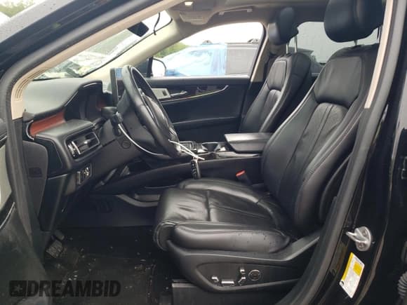 ✅ 2021 Lincoln Nautilus Reserve • VIN: 2LMPJ8K95MBL04838 • Lot: 60133075. Wystawiony na Copart z przebiegiem Nie podano. Bezpłatny archiwum sprzedaży aukcyjnych z USA i szczegółowy raport historii pojazdu na DreamBid. Zdjęcie 7.