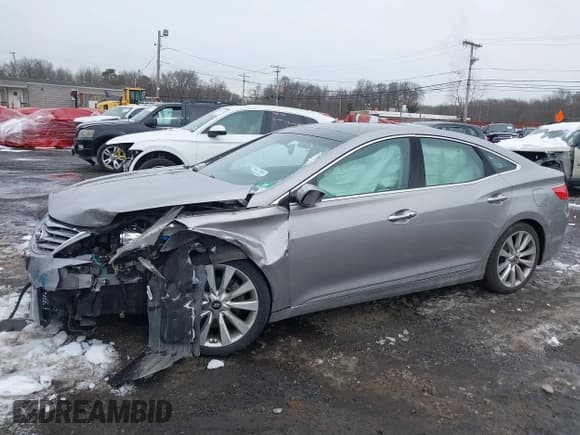 ✅ 2014 Hyundai Azera Limited • VIN: KMHFH4JG6EA361378 • Lot: 41557210. Listed on IAAI with 58,561 mi. Free auction sales archive from the USA and detailed vehicle history report at DreamBid. Image 19.