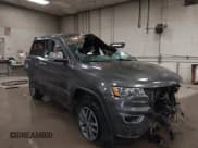 ✅ 2018 Jeep Grand Cherokee Limited • VIN: 1C4RJFBG1JC216232 • Lot: 42786023. Wystawiony na IAAI z przebiegiem 119 812 mil. Bezpłatny archiwum sprzedaży aukcyjnych z USA i szczegółowy raport historii pojazdu na DreamBid. Zdjęcie 13.