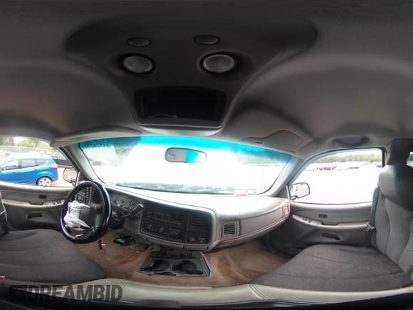 ✅ 2000 Chevrolet Silverado 2500 LS • VIN: 1GCGK29U0YE159139 • Lot: 43324253. Wystawiony na IAAI z przebiegiem 173 646 mil. Bezpłatny archiwum sprzedaży aukcyjnych z USA i szczegółowy raport historii pojazdu na DreamBid. Zdjęcie 18.