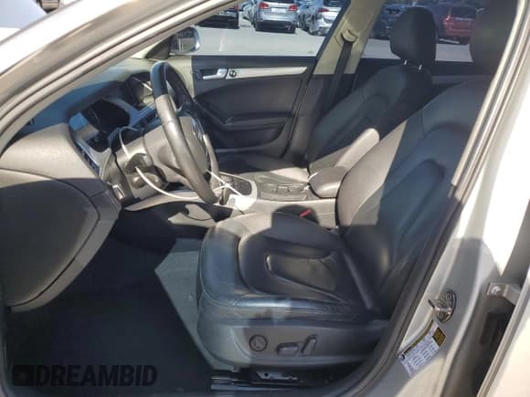✅ 2010 Audi A4 Premium Plus • VIN: WAUEFAFLXAN055990 • Lot: 61876245. Listed on Copart with 173,001 mi. Free auction sales archive from the USA and detailed vehicle history report at DreamBid. Image 7.