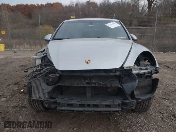 ✅ 2013 Porsche Cayenne Diesel • VIN: WP1AF2A22DLA43868 • Lot: 43734740. Wystawiony na IAAI z przebiegiem 210 055 mil. Bezpłatny archiwum sprzedaży aukcyjnych z USA i szczegółowy raport historii pojazdu na DreamBid. Zdjęcie 13.