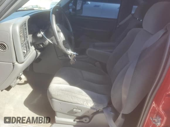 ✅ 2006 Chevrolet Silverado 2500HD LT2 • VIN: 1GCHK23D66F157528 • Lot: 47377505. Wystawiony na Copart z przebiegiem 209 391 mil. Bezpłatny archiwum sprzedaży aukcyjnych z USA i szczegółowy raport historii pojazdu na DreamBid. Zdjęcie 7.