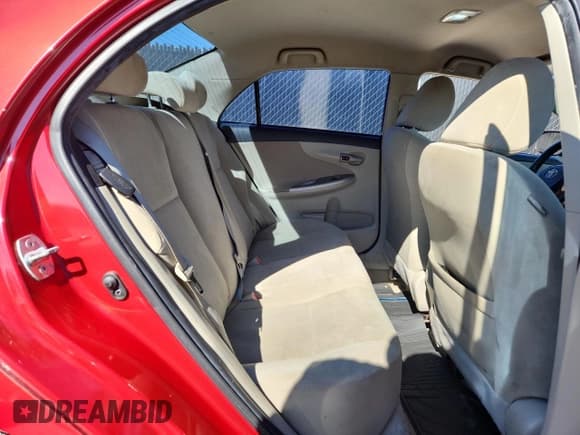 ✅ 2013 Toyota Corolla S • VIN: 2T1BU4EE4DC988565 • Lot: 93413475. Wystawiony na Copart z przebiegiem 199 262 mil. Bezpłatny archiwum sprzedaży aukcyjnych z USA i szczegółowy raport historii pojazdu na DreamBid. Zdjęcie 10.