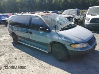 ✅ 1996 Plymouth Voyager SE • VIN: 1P4GP44R0TB207230 • Lot: 74509084. Wystawiony na Copart z przebiegiem Nie podano. Bezpłatny archiwum sprzedaży aukcyjnych z USA i szczegółowy raport historii pojazdu na DreamBid. Zdjęcie 4.