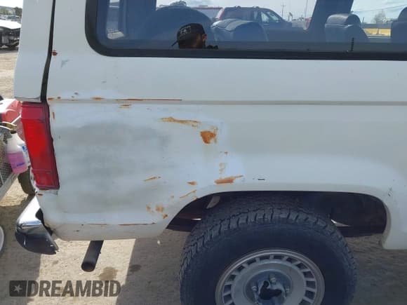 ✅ 1986 Ford Bronco • VIN: 1FMCU14T0GUC51692 • Лот: 41982392. Опубликован ранее на IAAI с пробегом 509 734 миль. Бесплатный доступ к архиву аукционных продаж из США и подробный отчёт об истории автомобиля на DreamBid. Изображение 6.