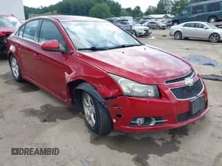 2012 Chevrolet Cruze 1LT z VIN 1G1PF5SC6C7216165, wystawiony jako IAAI lot #42937159 z przebiegiem 188 366 mil mil oraz . Historia ofert i sprzedaży dostępna na DreamBid. Obrazek 1.