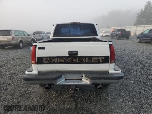 ✅ 1996 Chevrolet Silverado 1500 • VIN: 2GCEK19R2T1160767 • Lot: 82174255. Wystawiony na Copart z przebiegiem 286 446 mil. Bezpłatny archiwum sprzedaży aukcyjnych z USA i szczegółowy raport historii pojazdu na DreamBid. Zdjęcie 6.