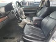 ✅ 2013 Subaru Legacy Limited • VIN: 4S3BMBL63D3021499 • Lot: 82484775. Wystawiony na Copart z przebiegiem 157 063 mil. Bezpłatny archiwum sprzedaży aukcyjnych z USA i szczegółowy raport historii pojazdu na DreamBid. Zdjęcie 7.