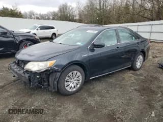 ✅ 2013 Toyota Camry LE • VIN: 4T1BD1FK0DU085475 • Lot: 51157885. Listed on Copart with 276,447 mi. Free auction sales archive from the USA and detailed vehicle history report at DreamBid. Image 1.