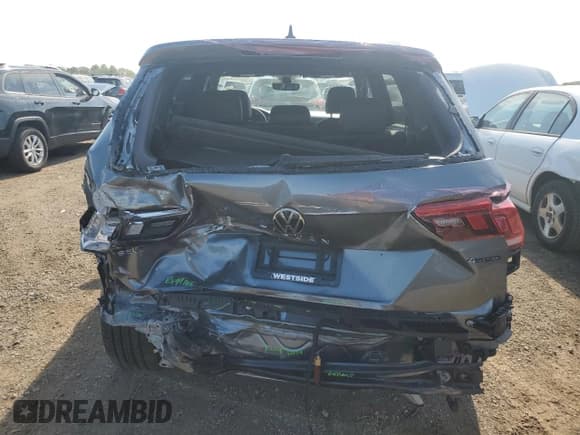 ✅ 2023 Volkswagen Tiguan SEL R-Line • VIN: 3VV4B7AX6PM123925 • Lot: 70516715. Listed on Copart with 6,151 mi. Free auction sales archive from the USA and detailed vehicle history report at DreamBid. Image 6.