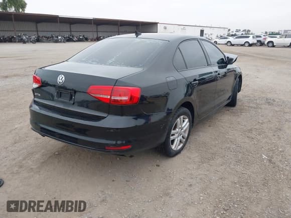 ✅ 2015 Volkswagen Jetta S • VIN: 3VW2K7AJ7FM231175 • Lot: 43401154. Listed on IAAI with 177,252 mi. Free auction sales archive from the USA and detailed vehicle history report at DreamBid. Image 4.