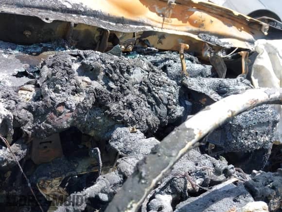 2015 Subaru Forester Premium с VIN JF2SJADC0FH431109, выставлен на аукционе IAAI как лот 42959042 с пробегом Не указан миль и . История ставок и продаж доступна на DreamBid. Изображение 7.