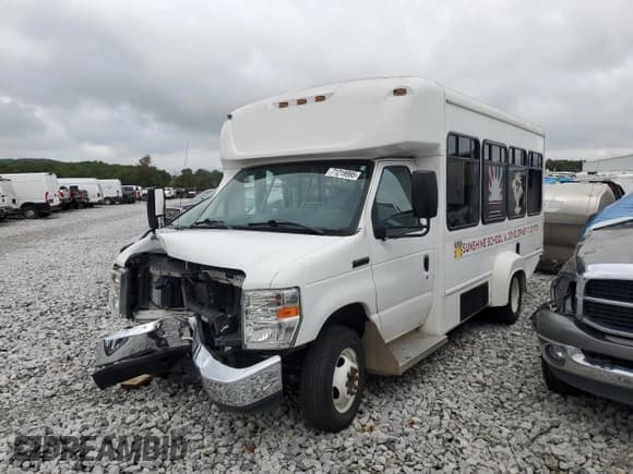 ✅ 2016 Ford Econoline Cargo • VIN: 1FDEE3FS1GDC53585 • Lot: 71219995. Wystawiony na Copart z przebiegiem Nie podano. Bezpłatny archiwum sprzedaży aukcyjnych z USA i szczegółowy raport historii pojazdu na DreamBid. Zdjęcie 2.