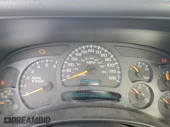 ✅ 2003 Chevrolet Silverado 2500HD Work Truck • VIN: 1GCHK24U63E199259 • Lot: 92835855. Wystawiony na Copart z przebiegiem 162 314 mil. Bezpłatny archiwum sprzedaży aukcyjnych z USA i szczegółowy raport historii pojazdu na DreamBid. Zdjęcie 9.