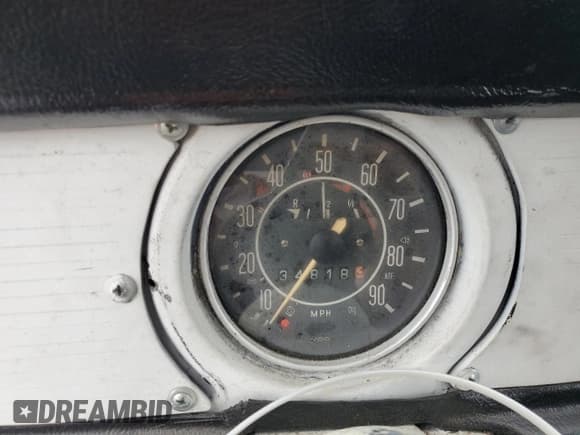 ✅ 1971 Volkswagen Beetle • VIN: 1112645978 • Lot: 56670805. Listed on Copart with 348,183 mi. Free auction sales archive from the USA and detailed vehicle history report at DreamBid. Image 9.