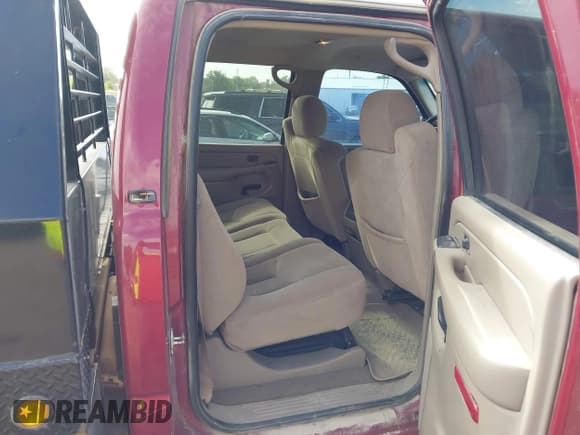 ✅ 2006 Chevrolet Silverado 2500HD LT3 • VIN: 1GCHK23276F104562 • Лот: 43072115. Опубликован ранее на IAAI с пробегом Не указан. Бесплатный доступ к архиву аукционных продаж из США и подробный отчёт об истории автомобиля на DreamBid. Изображение 8.