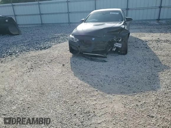 ✅ 2015 BMW M4 • VIN: WBS3U9C5XFJ968079 • Lot: 64224425. Listed on Copart with 85,758 mi. Free auction sales archive from the USA and detailed vehicle history report at DreamBid. Image 13.